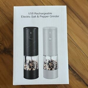 USB Rechargeable Electric Salt & Pepper Grinder Set
